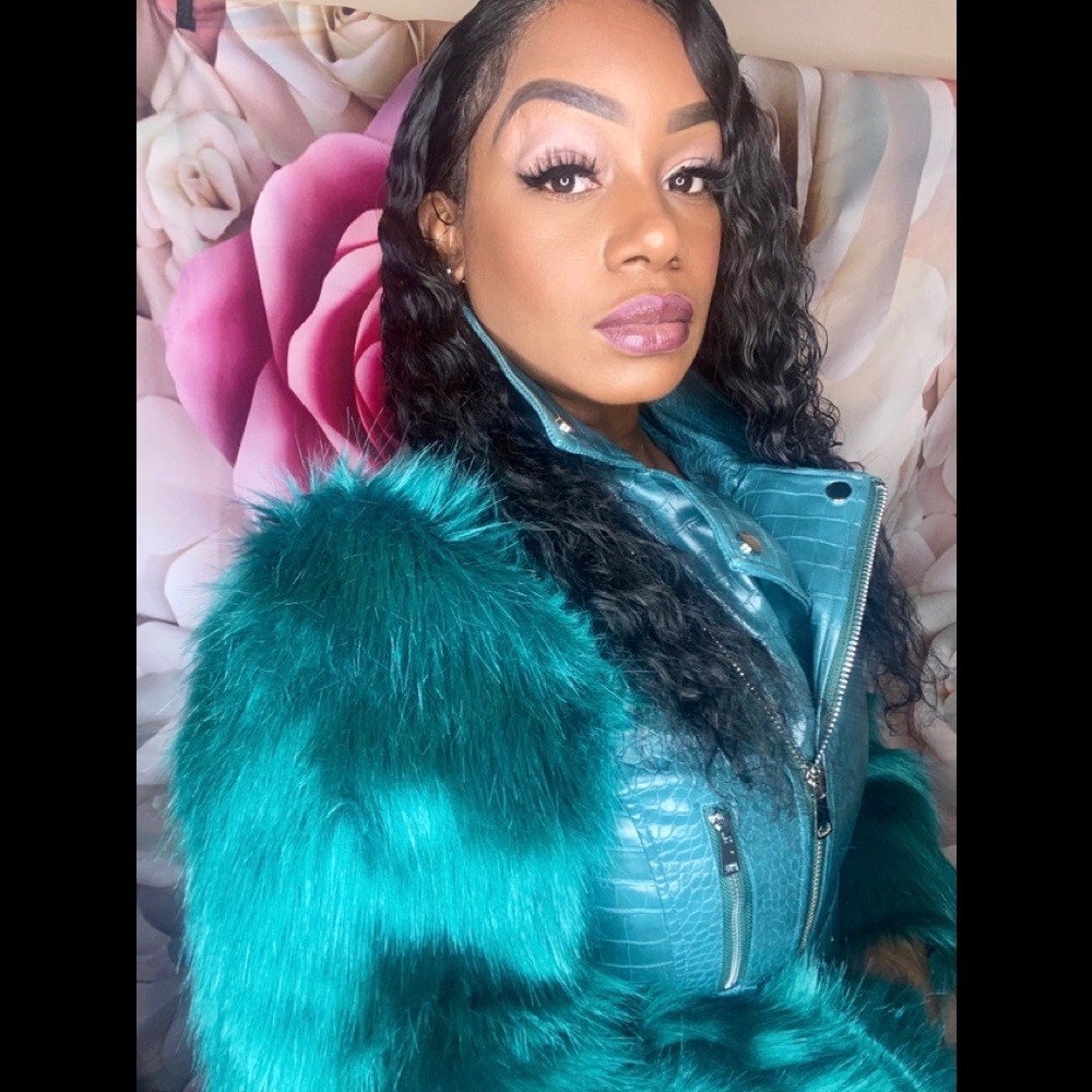 Fur and faux leather Hot teal coat
